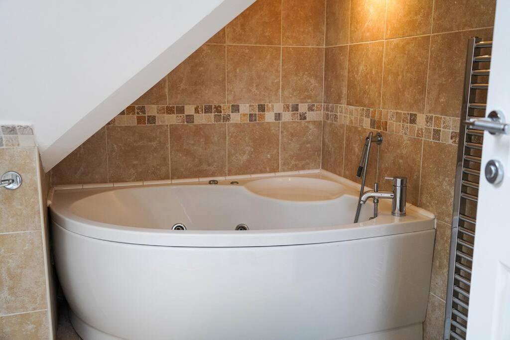 Large 4-Bed House For Up To 7 Guests W 2X Parking Villa Oxford Ngoại thất bức ảnh